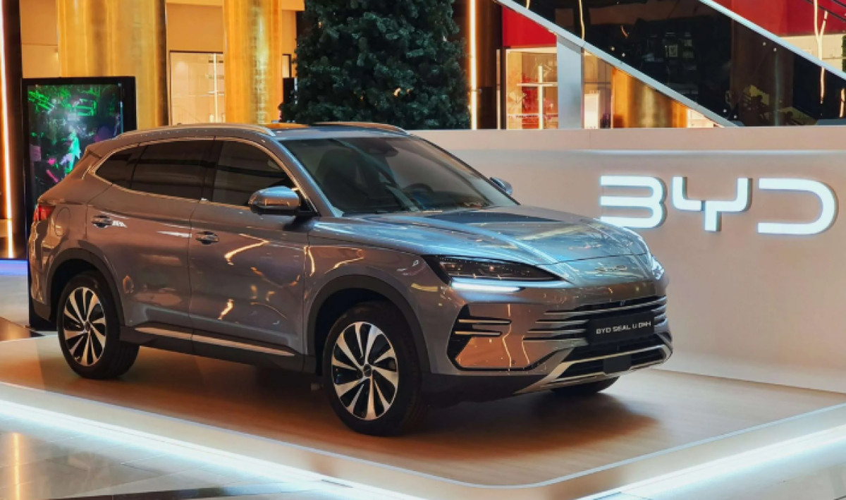 BYD: Ξεπερνά την Tesla στις πωλήσεις ηλεκτρικών οχημάτων