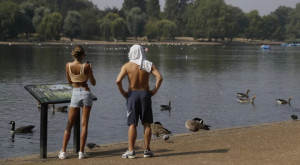 Καίγεται η Βρετανία- Σε κατάσταση «έκτακτης ανάγκης»