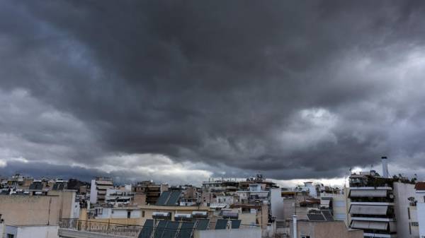 Πρωτομαγιά με συννεφιά και βροχές