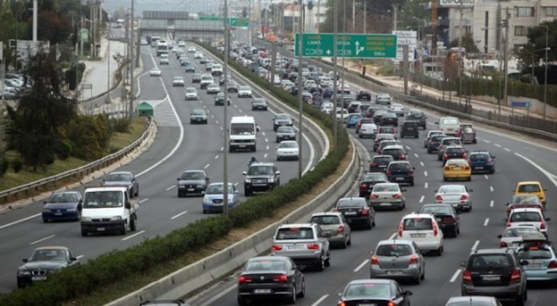 Κορυφώνεται η έξοδος των Αθηναίων για το Πάσχα