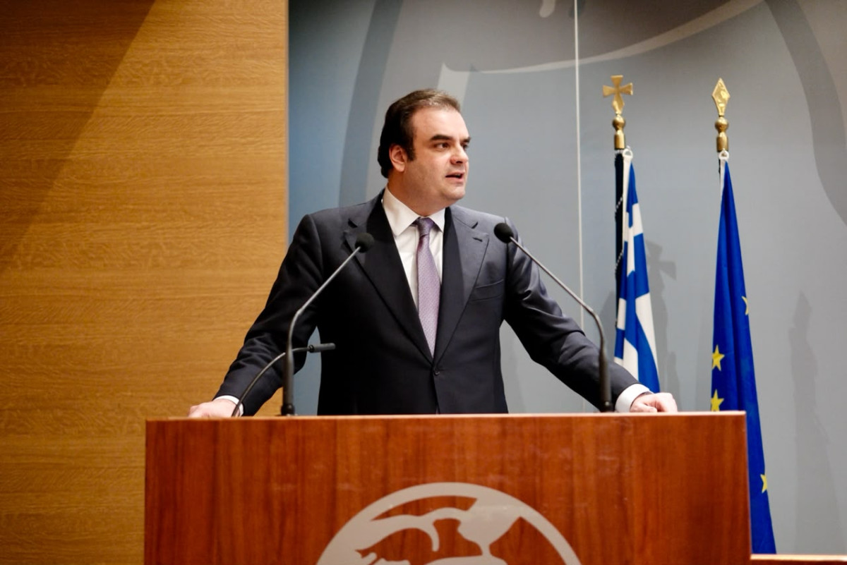 Πιερρακάκης στο ΕΒΕΑ: Νέο πρόγραμμα €1,5 δισ. για τις ΜμΕ – Έως €5 δισ. η συνολική χρηματοδότηση