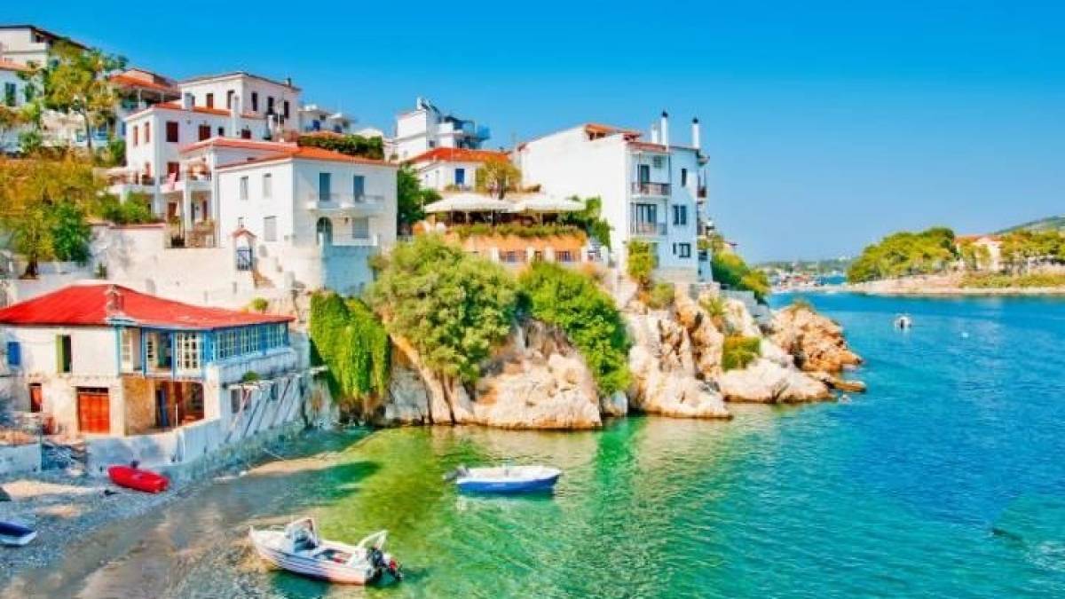 Μισό δισ για την ενίσχυση 3.889 νέων μικρομεσαίων τουριστικών επιχειρήσεων
