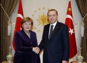 Προσφυγικό: Ικανοποιημένη η Γερμανία για τη συμφωνία με την Τουρκία