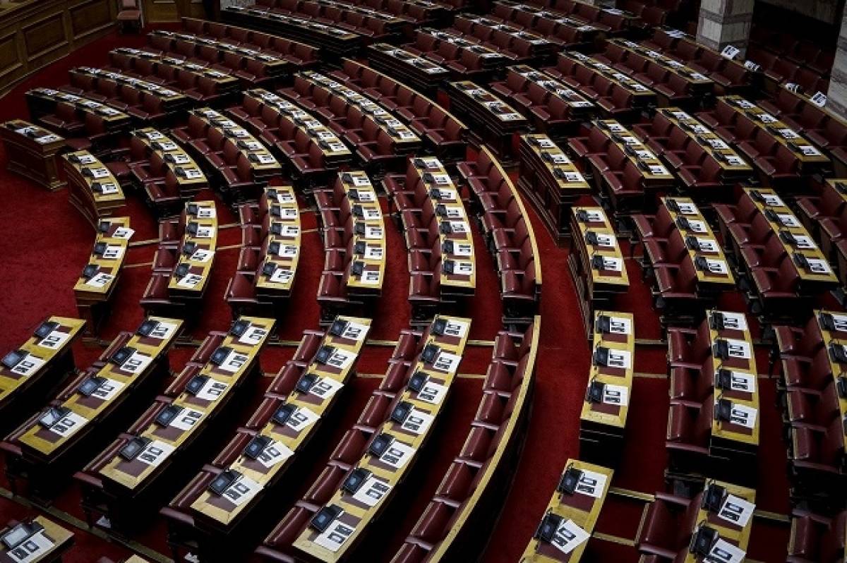 Βουλή: Ψηφίστηκε το νομοσχέδιο για το επιτελικό κράτος