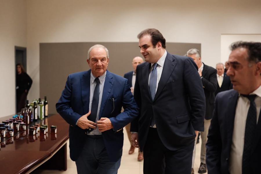 Πιερρακάκης-Καραμανλής: Οι αυξήσεις στη φορολογία των καπνικών προϊόντων θα είναι λελογισμένες