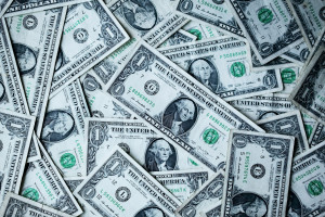 BofA: «Ψαλιδίζει» τις προσδοκίες της αγοράς για αυξήσεις επιτοκίων