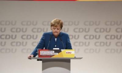 CDU: Με 10λεπτο standing ovation η τελευταία ομιλία της Μέρκελ