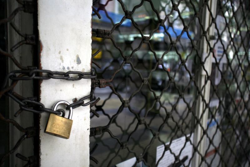 Η ΕΣΕΕ μετρά τα "λουκέτα" του 2014 κι αισιοδοξεί...