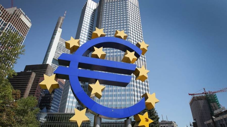 ΕΚΤ: «Ναι» στην επανέναρξη QE- Διχάζει η πορεία των επιτοκίων
