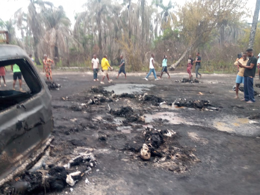 Νιγηρία: Έκρηξη σε παράνομη πετρελαϊκή αποθήκη- Πάνω από 100 νεκροί