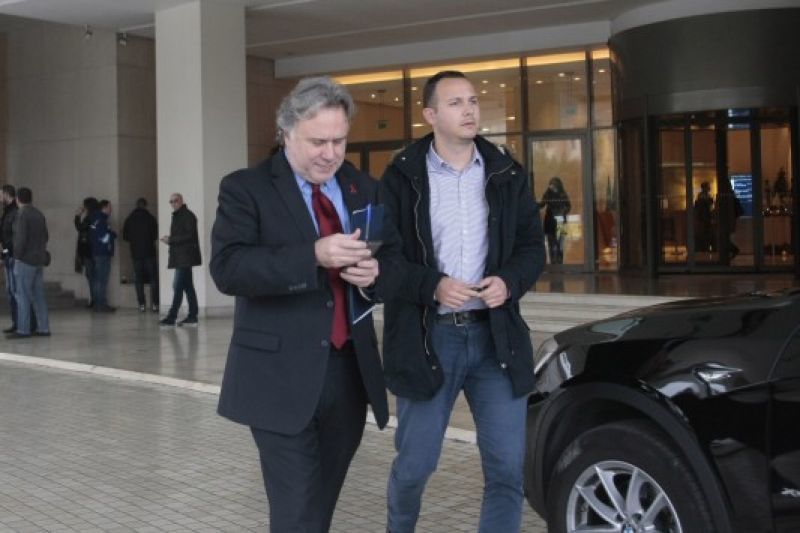 Διαπραγμάτευση: «Στον αέρα» η συμφωνία-Τρύπα 1,2 δισ. και ασφαλιστικό τα εμπόδια