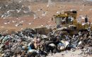 Μάχη των κατασκευαστών για τα «σκουπίδια» 