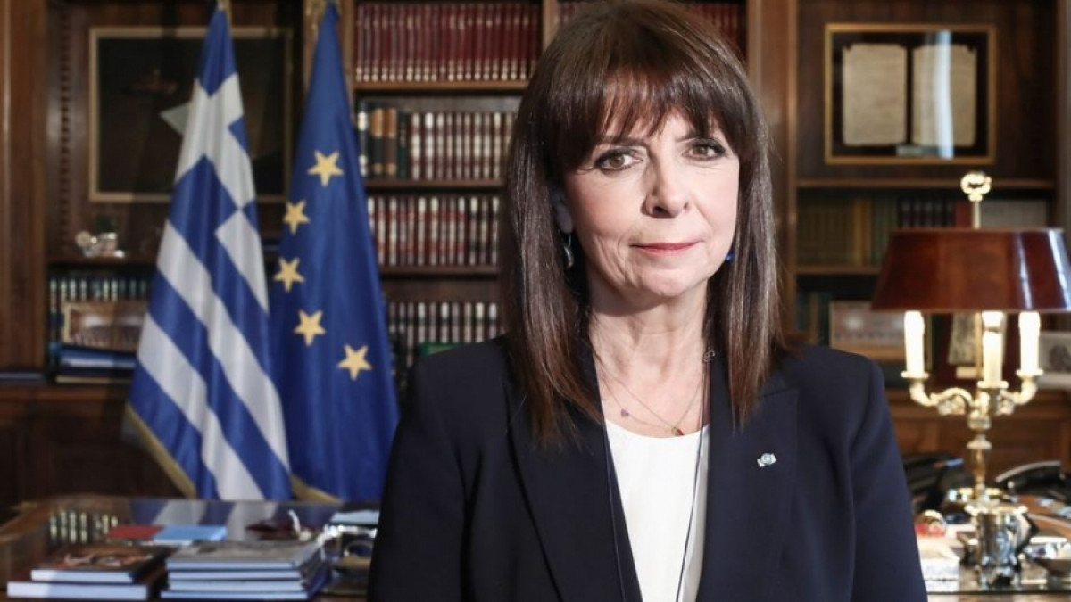 Το μήνυμα της Σακελλαροπούλου για τη νίκη Μακρόν
