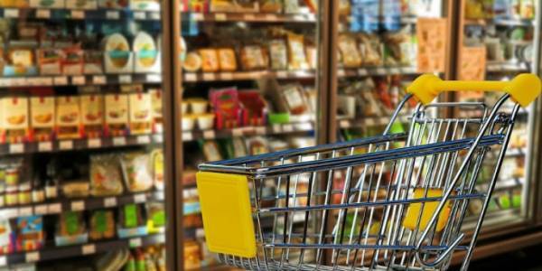 Αυξήθηκε η απασχόληση στο λιανεμπόριο τροφίμων το α’ εξάμηνο