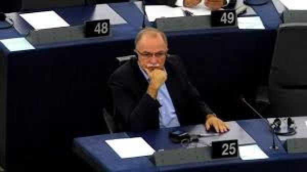 Για τα κρατικά ομόλογα ρωτά ο Δ. Παπαδημούλης τον Ντράγκι