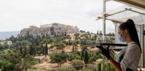 Στο «κόκκινο» τουρισμός και λιανεμπόριο - Νέα μέτρα στο τραπέζι
