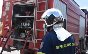 Χωρίς ενεργό μέτωπο η φωτιά στην περιοχή Κυπαρίσσι Αχαϊας