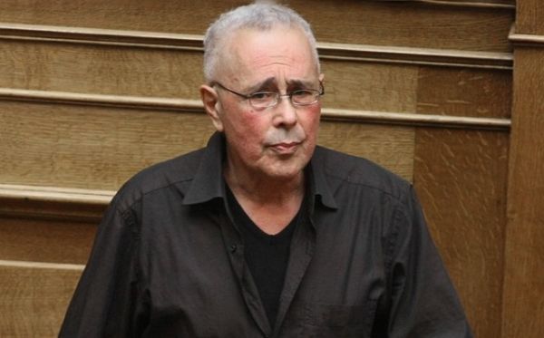 Ο Ζουράρις μπέρδεψε τους κωφούς με… άγλωσσους