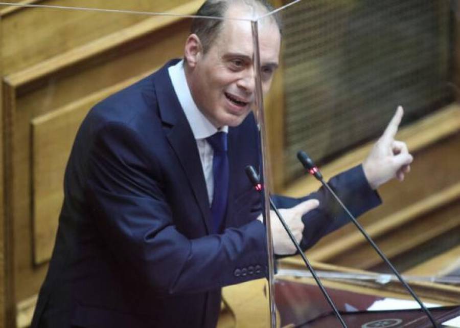 Ο Βελόπουλος… ανησυχεί που ο Μητσοτάκης αξιοποιεί πρώην ΠαΣοΚους