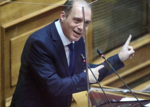Ο Βελόπουλος… ανησυχεί που ο Μητσοτάκης αξιοποιεί πρώην ΠαΣοΚους