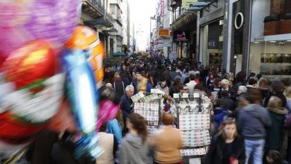 ΣΕΛΠΕ: Το εορταστικό ωράριο των εμπορικών καταστημάτων