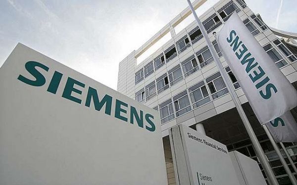 Siemens: «Τσεκούρι» σε εκατοντάδες θέσεις εργασίας