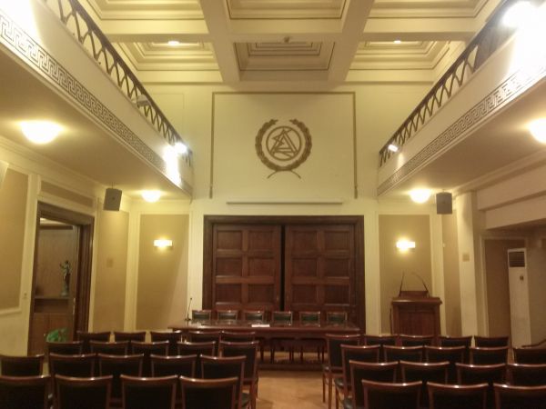 Παράταση στην καταβολή των ασφαλιστικών εισφορών ζητούν οι δικηγόροι