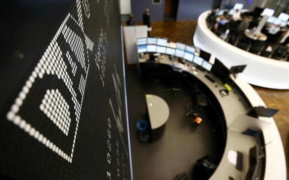 Μικτά πρόσημα στην Ευρώπη, με αγγλικούς... υπότιτλους