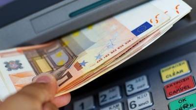 Eπίδομα 534 ευρώ: Πότε πληρώνονται αναστολές, δώρο και επιδόματα ανεργίας