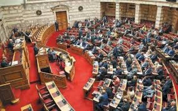 Στις καταγγελίες εισαγγελικών λειτουργών στρέφεται η Προανακριτική για τον Παπαγγελόπουλο