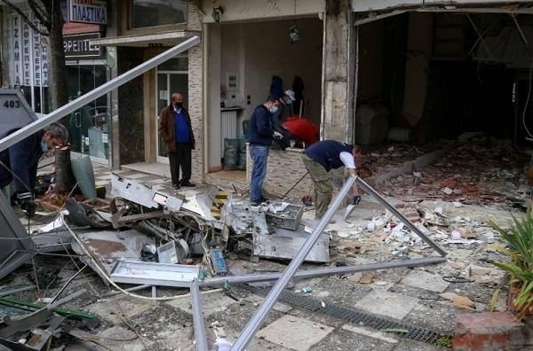 Έκρηξη ΑΤΜ στη Θεσσαλονίκη: Οι δράστες πήραν… χρωματισμένα χρήματα