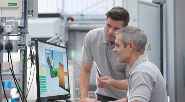 Schneider Electric: Ολοκληρώθηκε ο κύκλος σεμιναρίων «Θαλής»