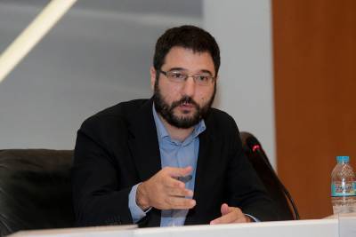 Ηλιόπουλος: Ο Μητσοτάκης κατασκευάζει εσωτερικούς εχθρούς