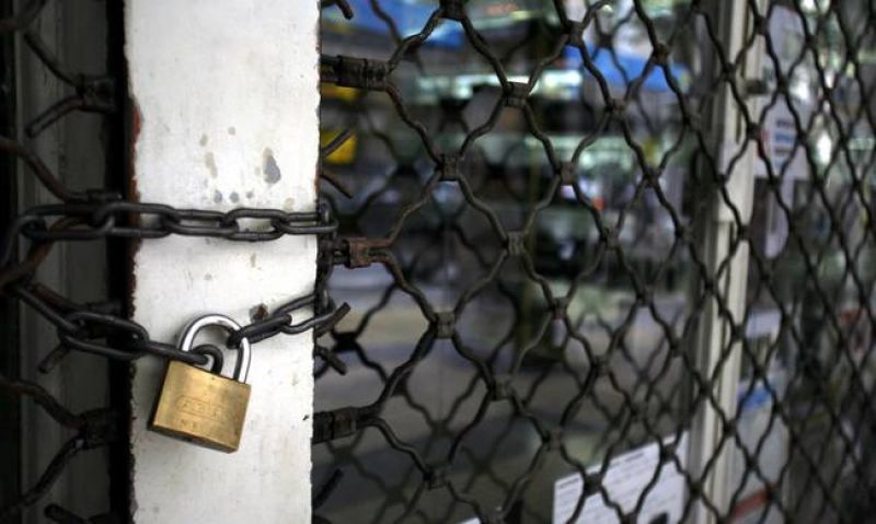 Δίχως τέλος τα «λουκέτα» σε επιχειρήσεις που δεν εκδίδουν αποδείξεις