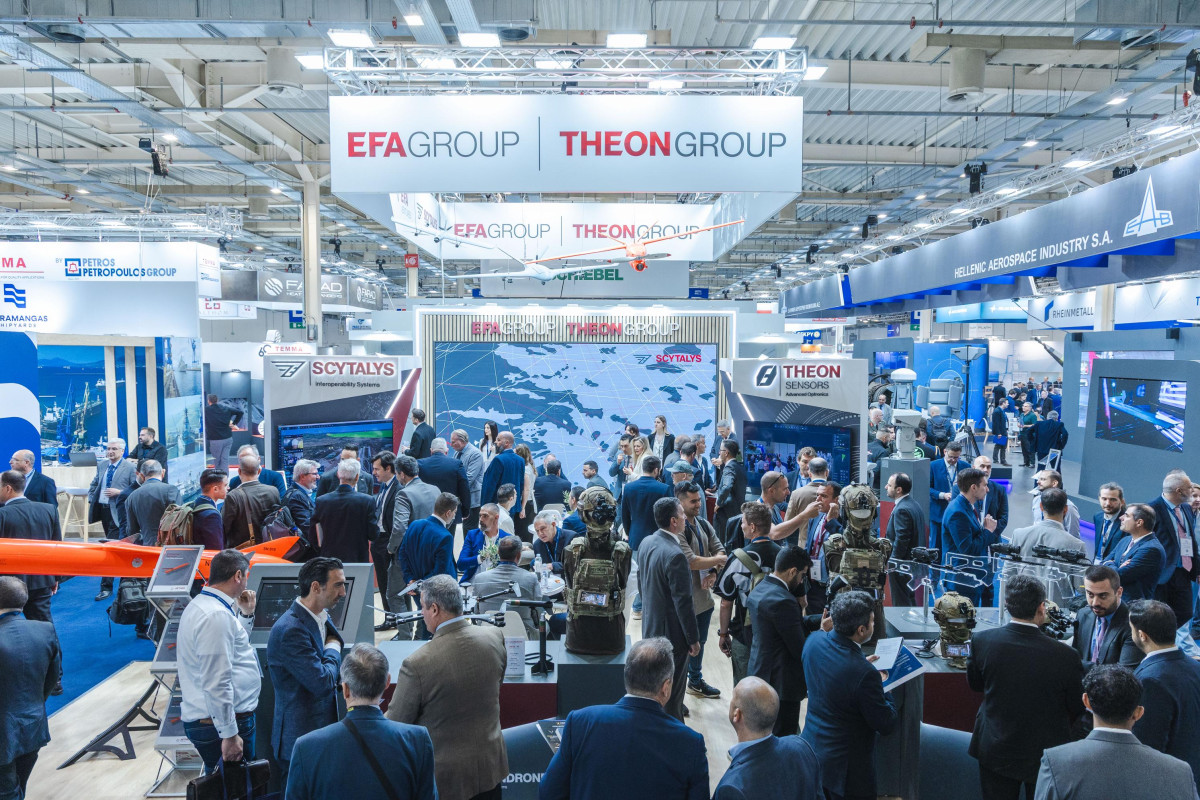 Στιγμιότυπο από το περιπτέρο του EFA GROUP στη DEFEA 2025