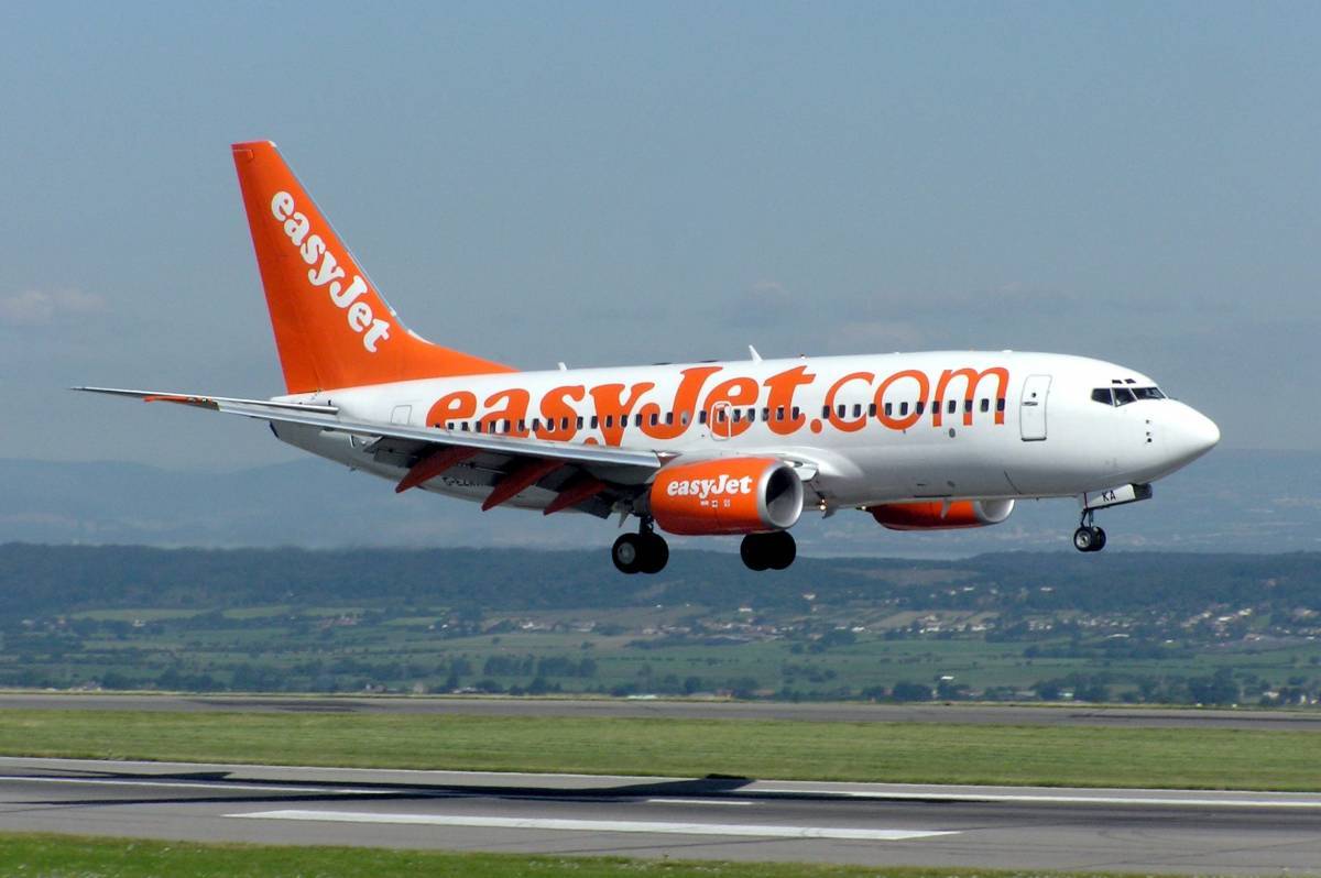 EasyJet: Μειώνει έως και 30% το προσωπικό της
