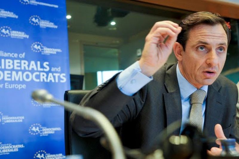 Γ. Χατζημαρκάκης: "Αγαπητοί Γερμανοί, δώστε επιτέλους λεφτά στους Έλληνες"!