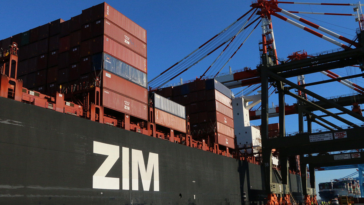 ZIM: Maersk και Hapag-Lloyd διεκδικούν την ισραηλινή εταιρία υπό το βλέμμα της κυβέρνησης