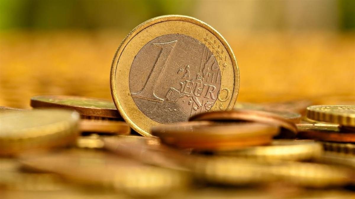 Βελτίωση στην καταναλωτική εμπιστοσύνη το Νοέμβριο είδε το ΙΟΒΕ