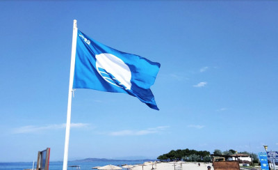 «Γαλάζια Σημαία»: Ανακοινώνονται οι βραβευμένες ακτές, μαρίνες και τουριστικά σκάφη