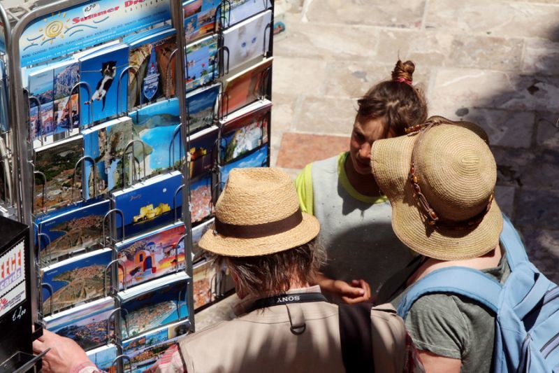 Σύμμαχος ο τουρισμός στη διαπραγμάτευση
