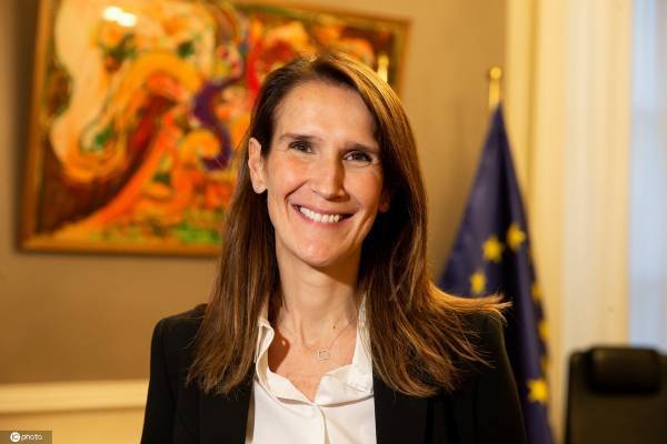 Στην εντατική, λόγω κορονοϊού, η υπουργός Εξωτερικών του Βελγίου