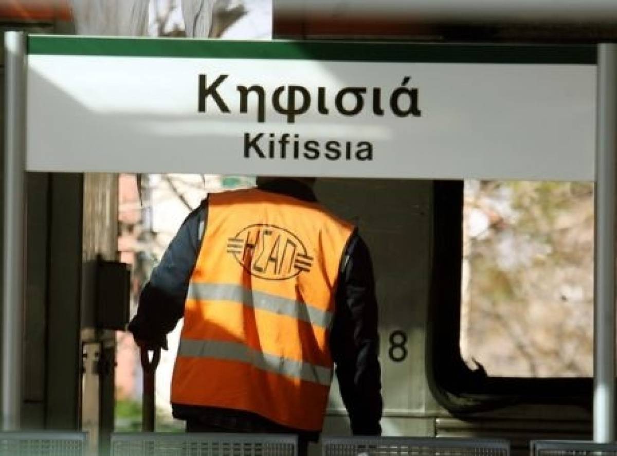 Πτώση δένδρου στον σταθμό Κηφισιά - Εκτροχιάστηκε βαγόνι του συρμού