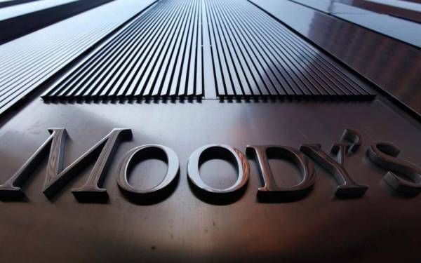Moody's: Έτσι θα «πυροδοτηθεί» η νέα παγκόσμια ύφεση