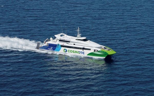 Μηχανική βλάβη σε υδροπτέρυγο ανοιχτά της Αίγινας