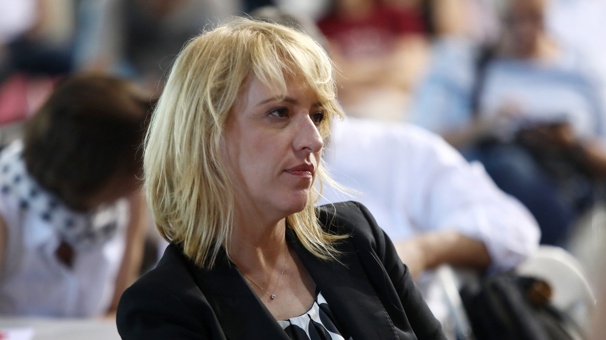 Βουλή: Διαβιβάστηκε το αίτημα άρσης ασυλίας της Ρένας Δούρου