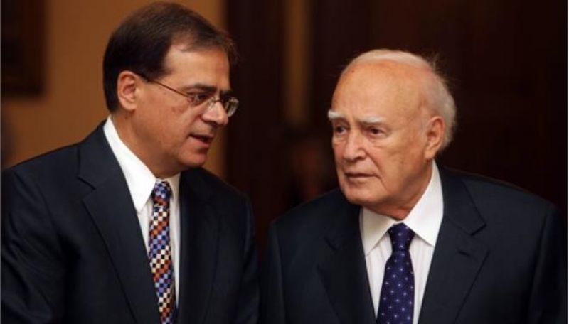 Τον Κάρολο Παπούλια συναντά την Τρίτη ο Γκίκας Χαρδούβελης