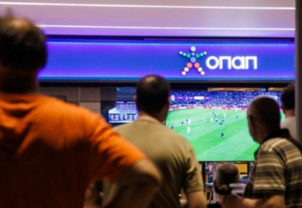 Football Party για το ντέρμπι ΑΕΚ-Ολυμπιακός στα καταστήματα ΟΠΑΠ