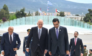 Δένδιας–Al Jaber (ΗΑΕ): Στρατηγικός διάλογος Ελλάδας–ΗΑΕ για άμυνα και τεχνολογία