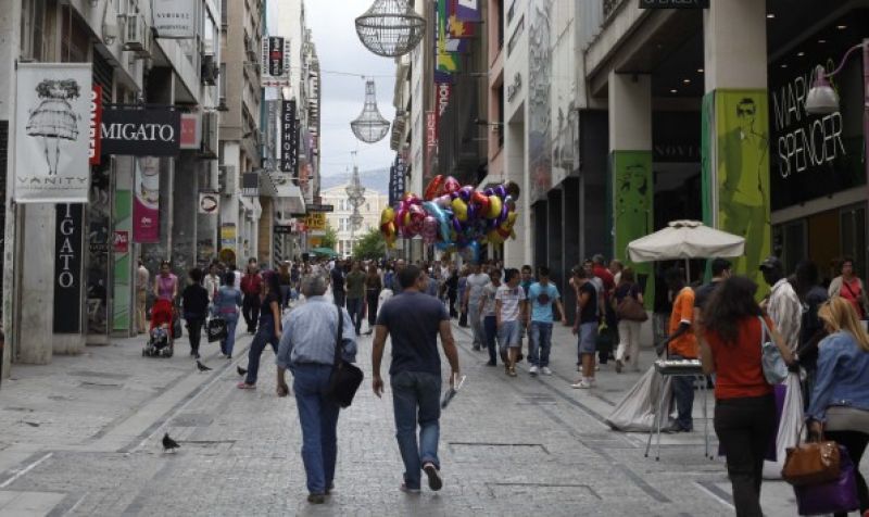 ΞΕΕ: Θετικό βήμα το άνοιγμα των καταστημάτων τις Κυριακές